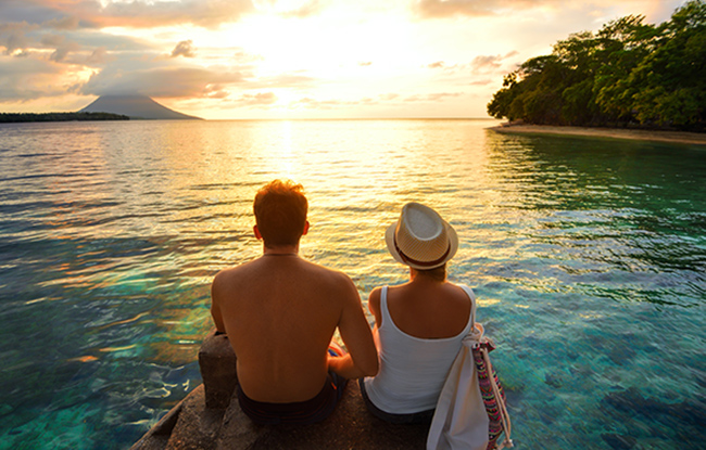 couple on pier